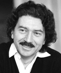 A mustache like this one immediately calls to mind the whisker-tickles of NHL greats like Paul Maclean, Harold Snepsts, and Jerry “King Kong” Korab. - Alain-Robbe-Grillet